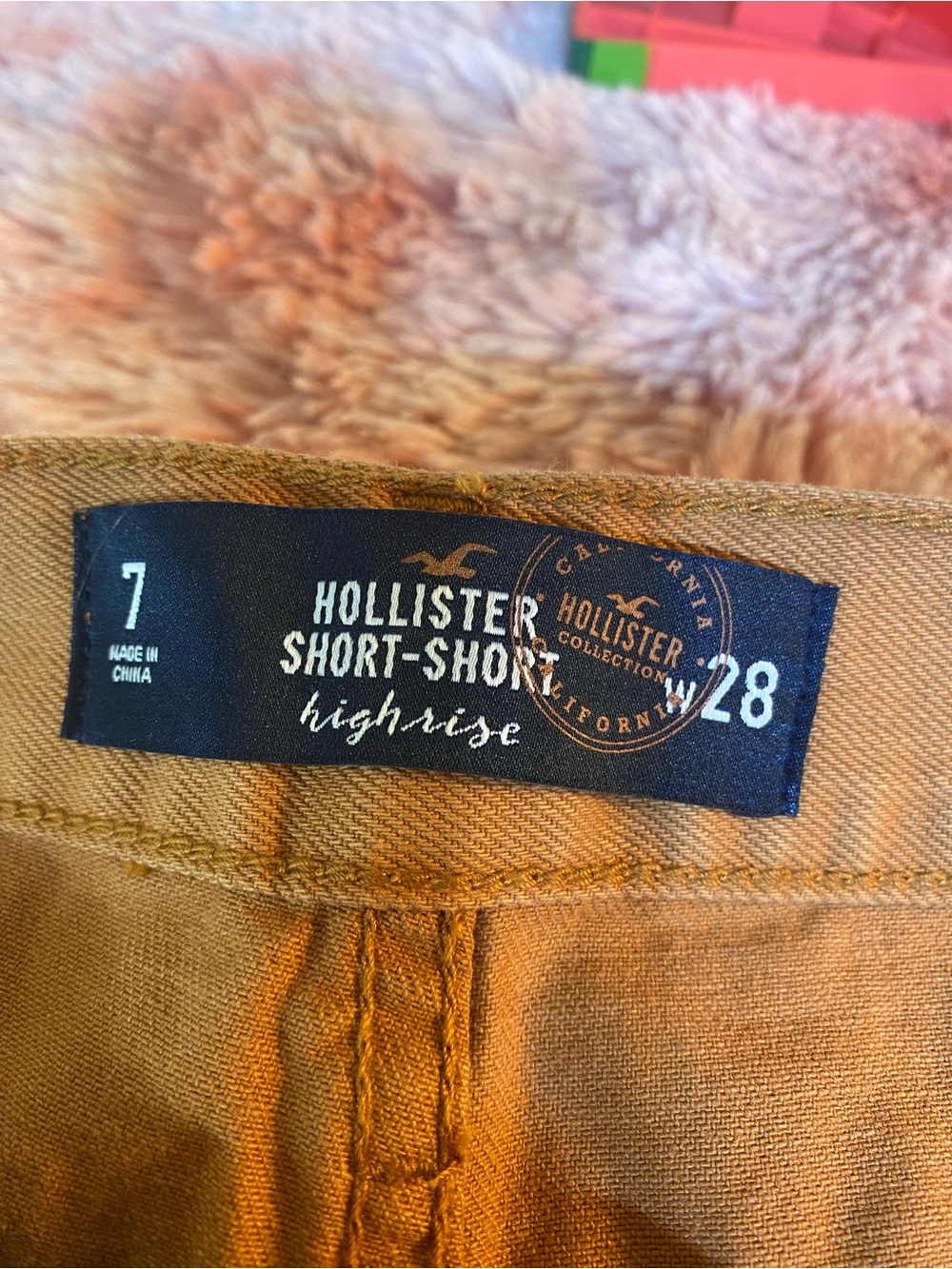Hollister High Rise Distressed Embroidered Denim Shorts Brown W28 Size 7 - Picture 9 of 9